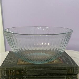 Clear Glass Ribbed Bowl Pyrex mixing bowl like new no lid